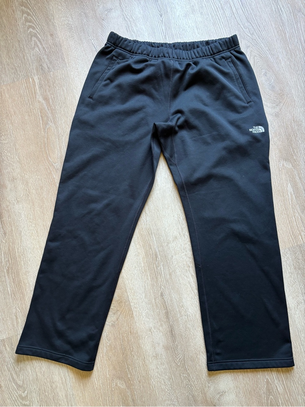 The North Face Mens Training Pants Sweatpants Sweats Fleece Hiking Black L